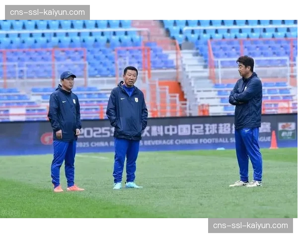 通讯：揭秘山东泰山赛后在更衣室进行的即时视频战术总结会